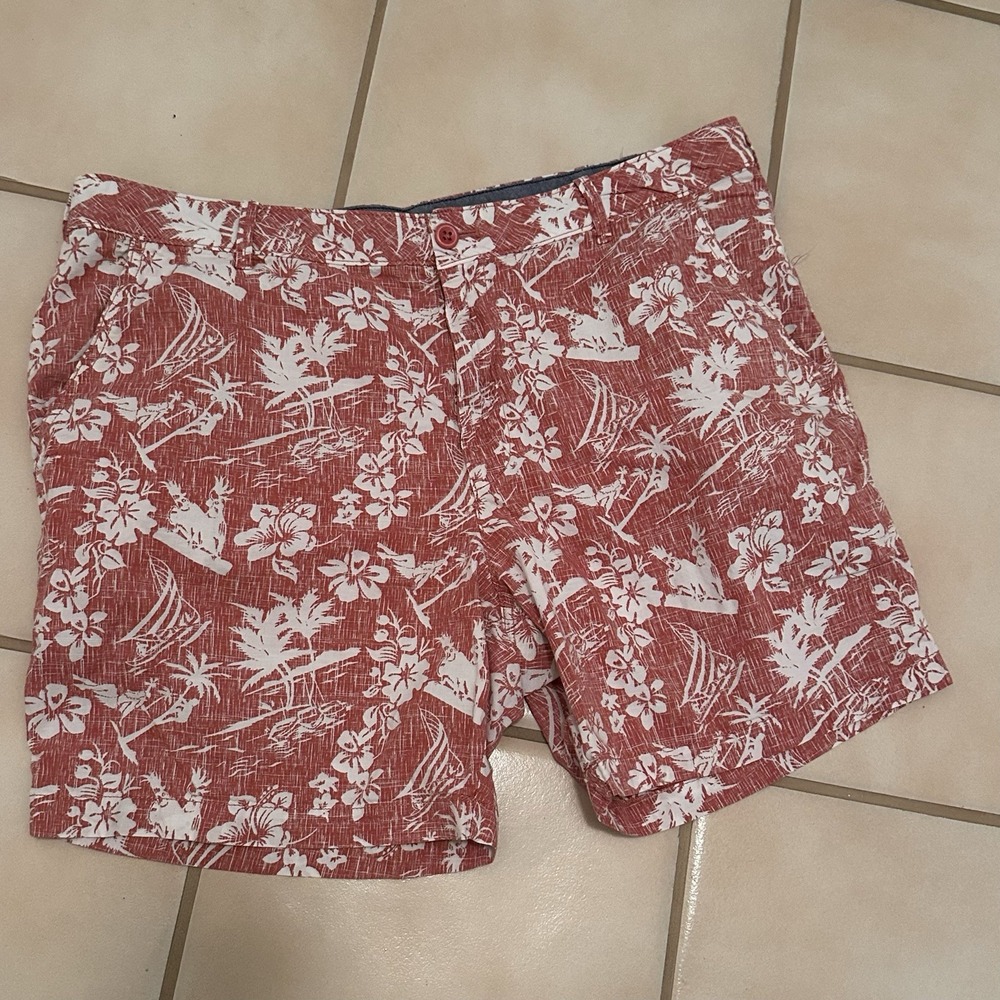 IZOD SALTWATER HAWAIIAN SHORTS Size 38 Men's 100% Cotton Plumerias Parrots Palms